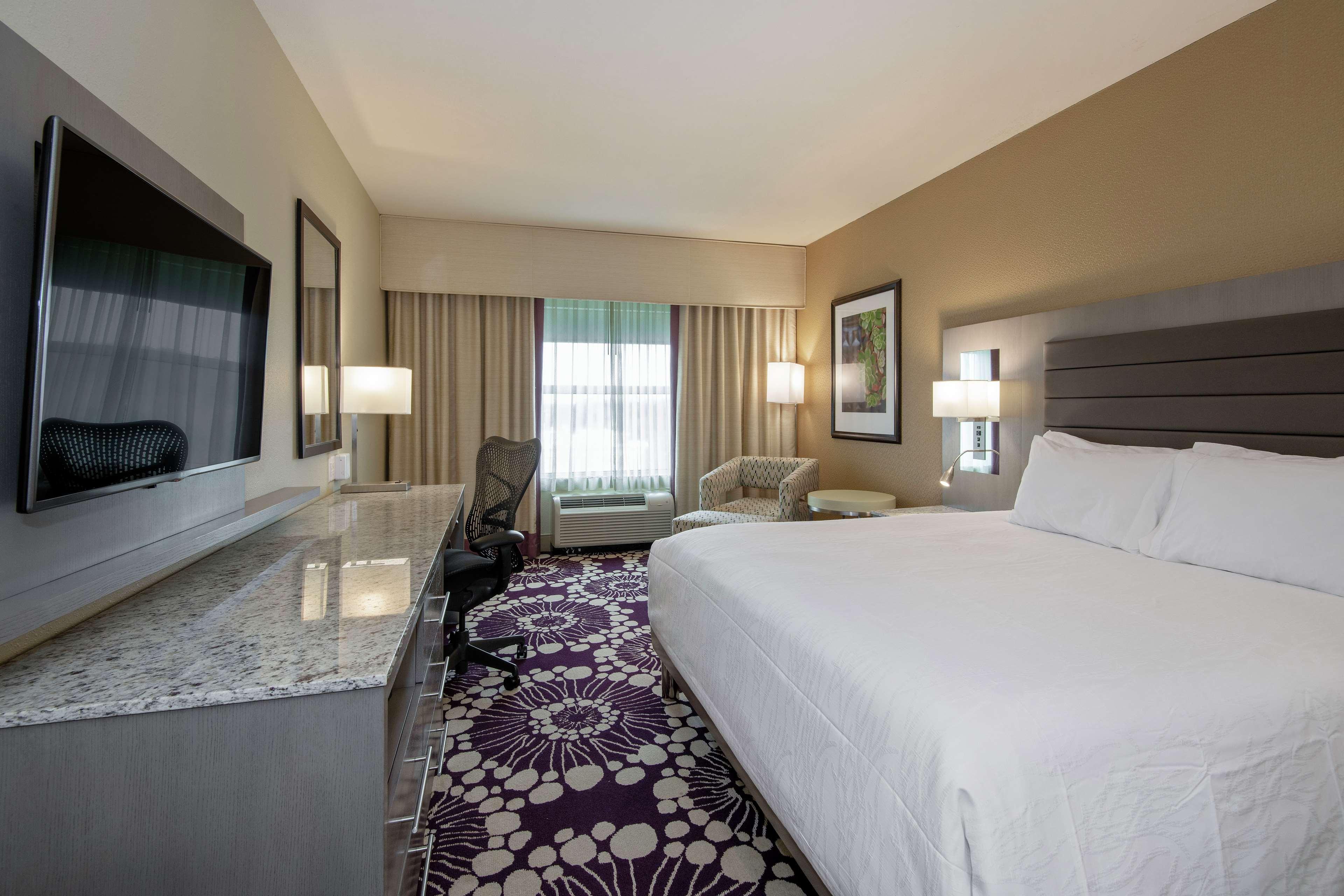 Hilton Garden Inn Raleigh/Crabtree Valley Exterior foto