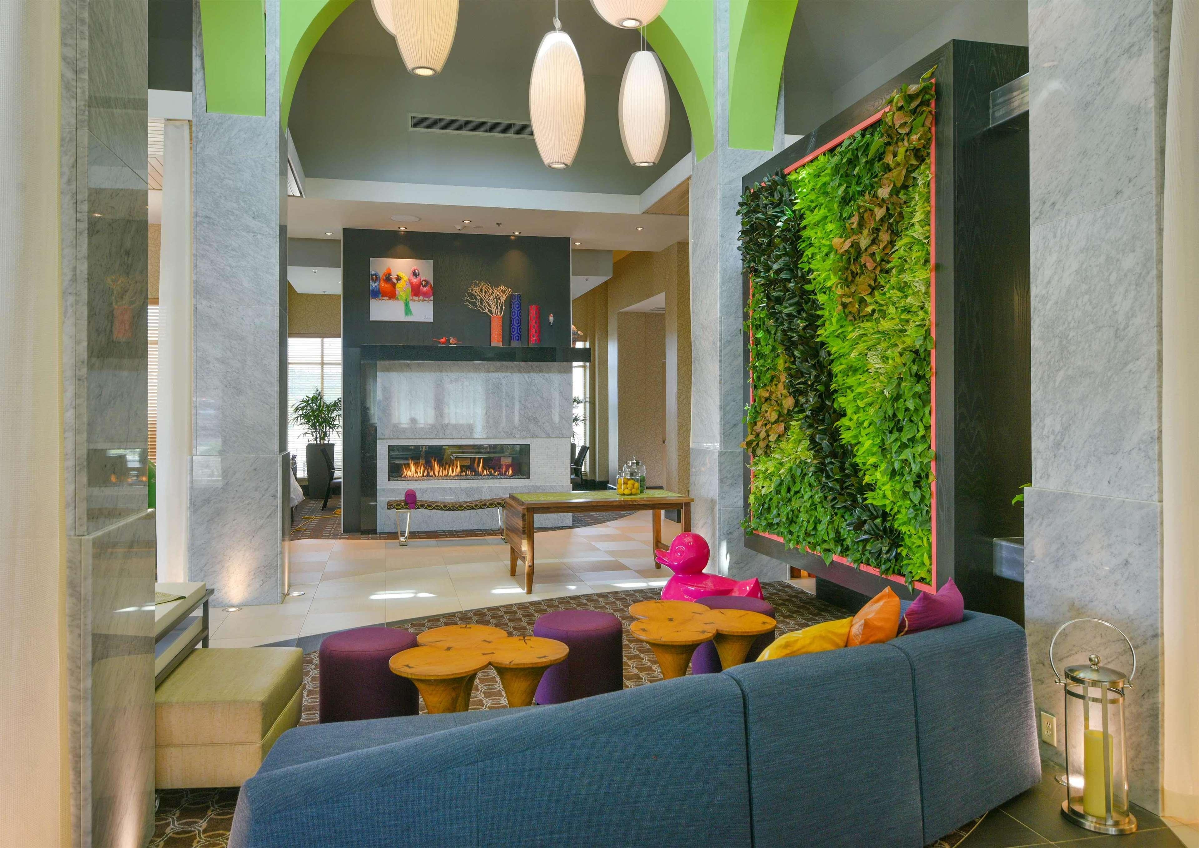 Hilton Garden Inn Raleigh/Crabtree Valley Exterior foto