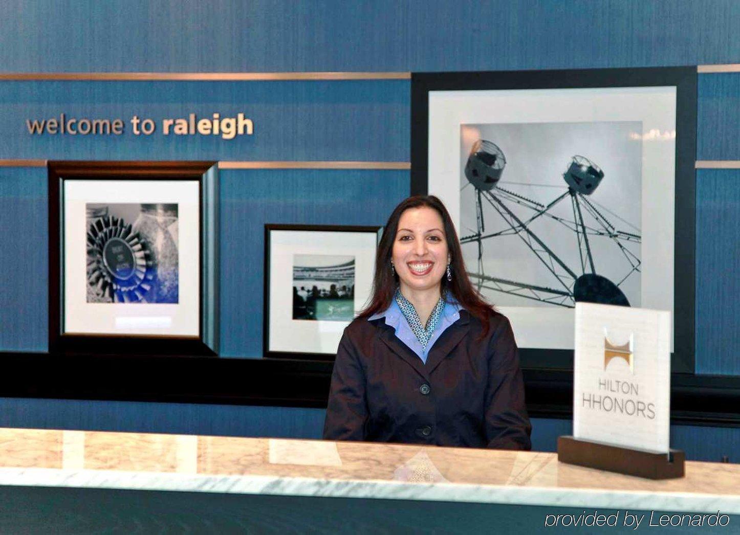 Hilton Garden Inn Raleigh/Crabtree Valley Exterior foto